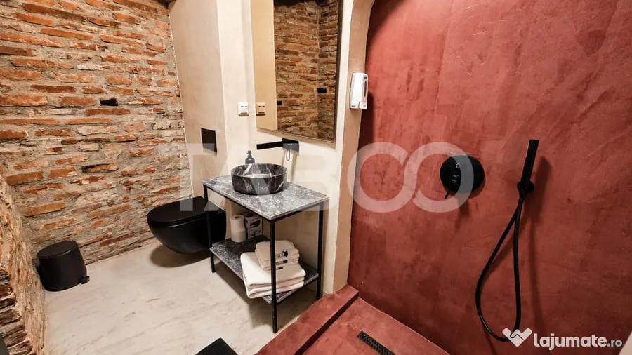 Apartament cu 3 camere decomandat în Orașul de Jos