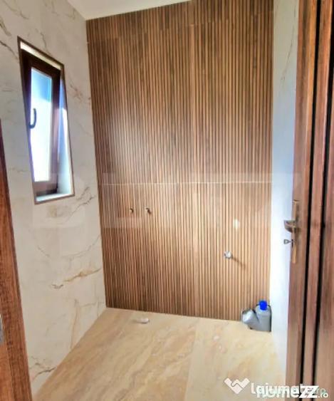 Casă cu 4 camere cu Teren 400 Mp în Luna