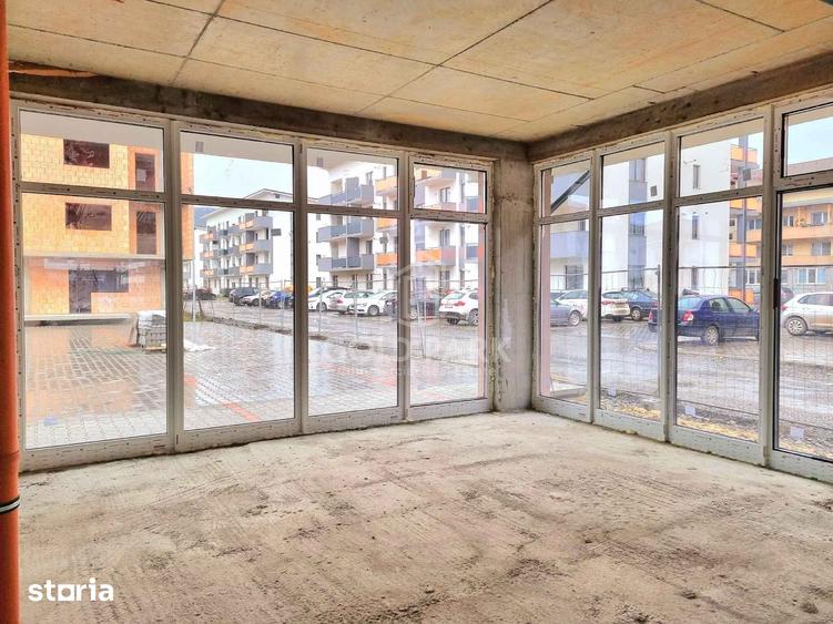 Spațiu comercial, de 80 mp, în Florești