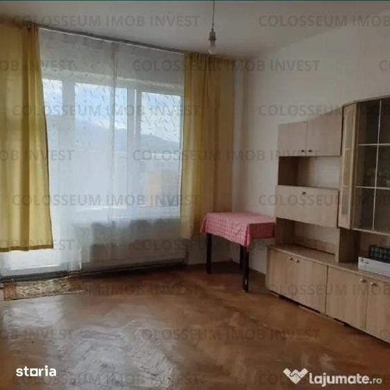 Apartament cu 2 camere decomandat în Tractorul