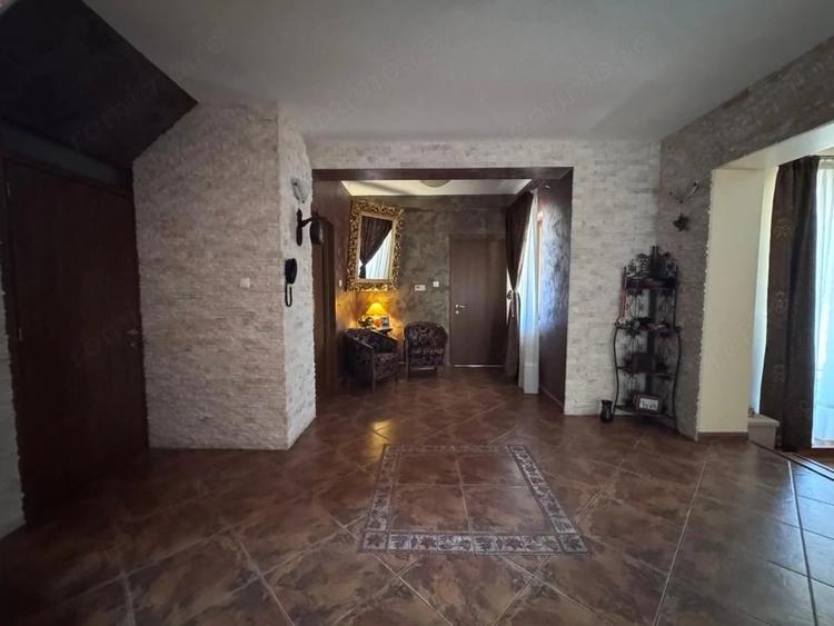Casa S+P+1, 280 mp utili, 585 mp teren, zona Lapu? - 7