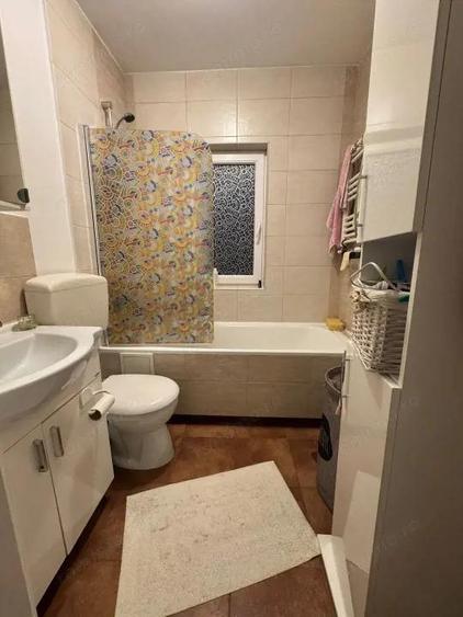 Apartament cu 3 camere semidecomandat în Progresul