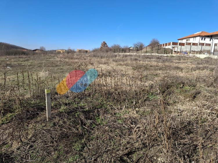 Casă individuală cu 3 camere cu Canalizare în Moriști