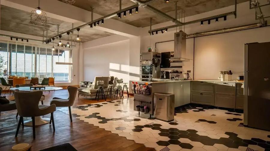 Penthouse cu 4 camere în Nord