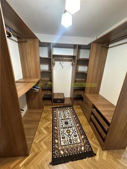 Apartament cu 4 camere decomandat în Turda