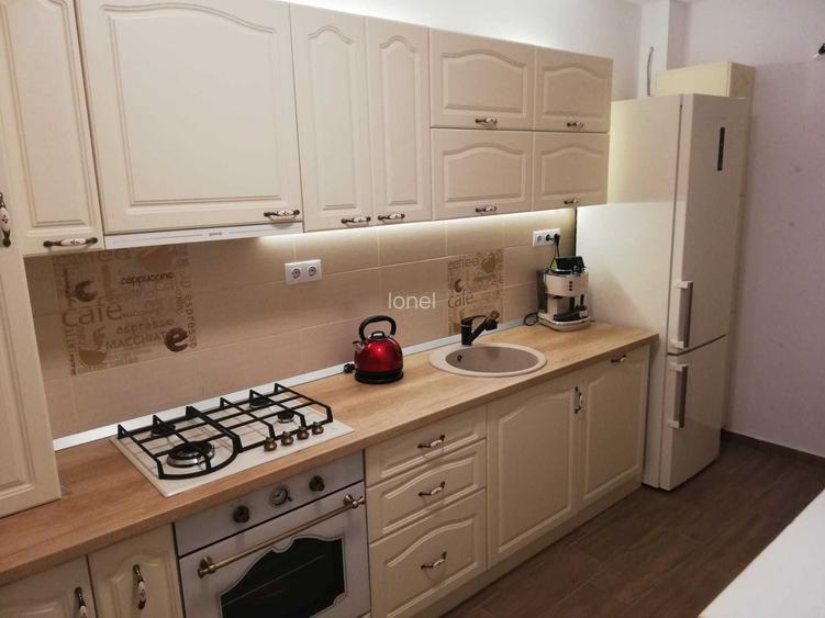 Proprietar vand apartament 3 camere 72 mp, Kogalniceanu, terasa inchisa, 2 locuri de parcare (optional)