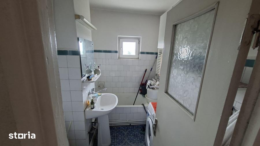 Apartament cu 4 camere în Republicii