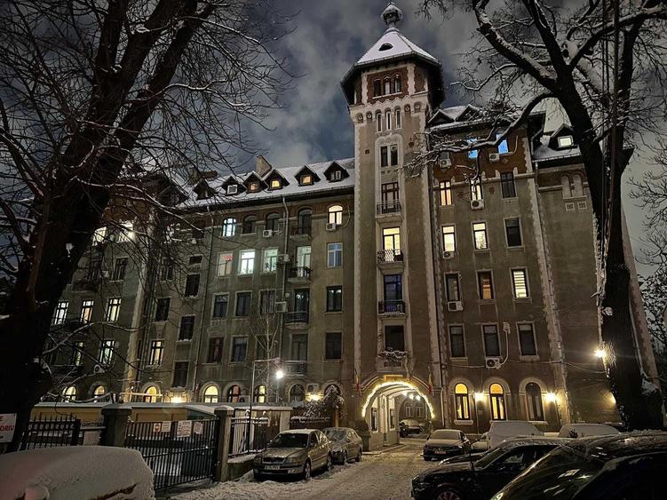 Apartament cu 2 camere decomandat în Ultracentral