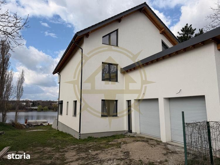 Casă cu 8 camere cu Teren 843 Mp în Snagov