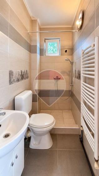 Casă individuală cu 5 camere cu Teren 553 Mp în Clinceni