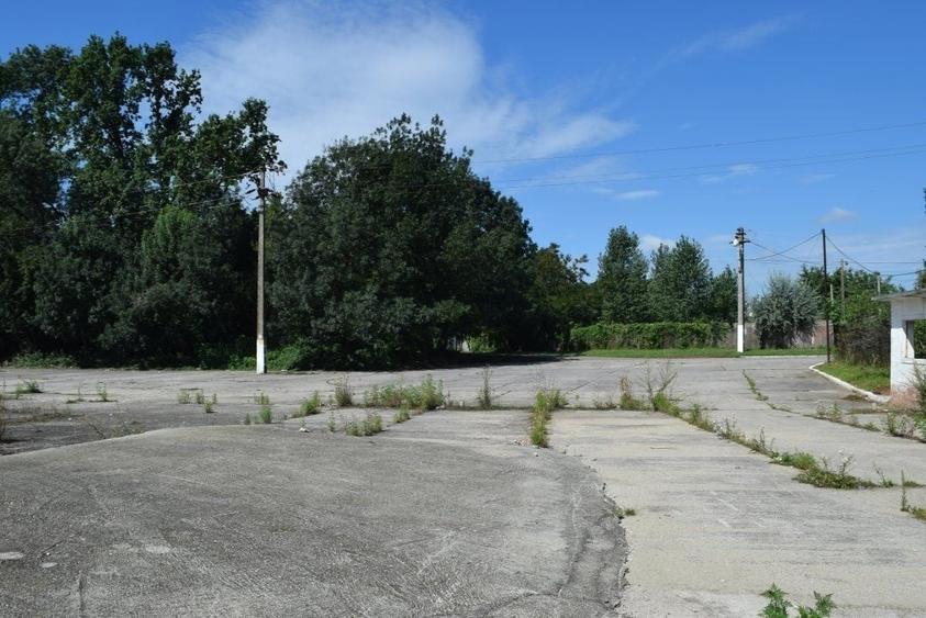 Spațiu industrial, de 50,500 mp, în Central