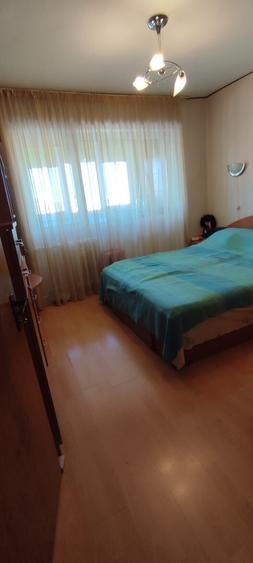 Apartament cu 3 camere decomandat, mobilat în Obor