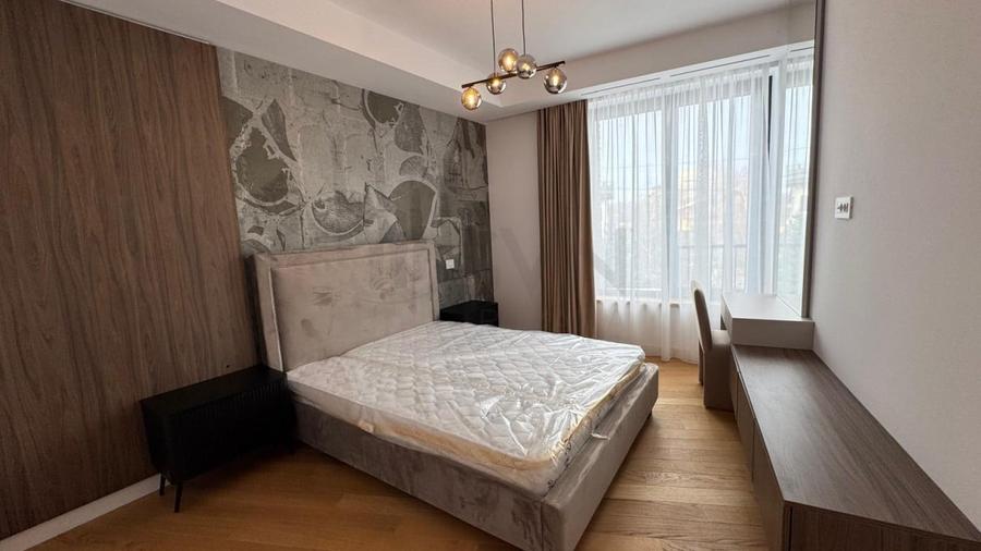Apartament cu 3 camere decomandat în Iancu Nicolae