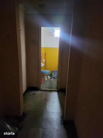 Apartament cu 3 camere decomandat Cornisa Bistritei - 8