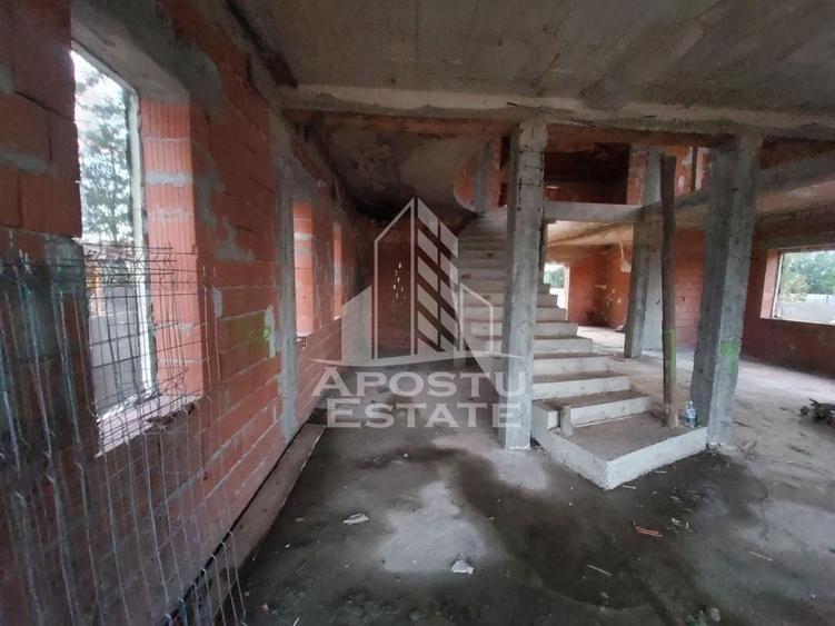 Casă cu 5 camere cu Teren 511 Mp în Ciarda Roșie