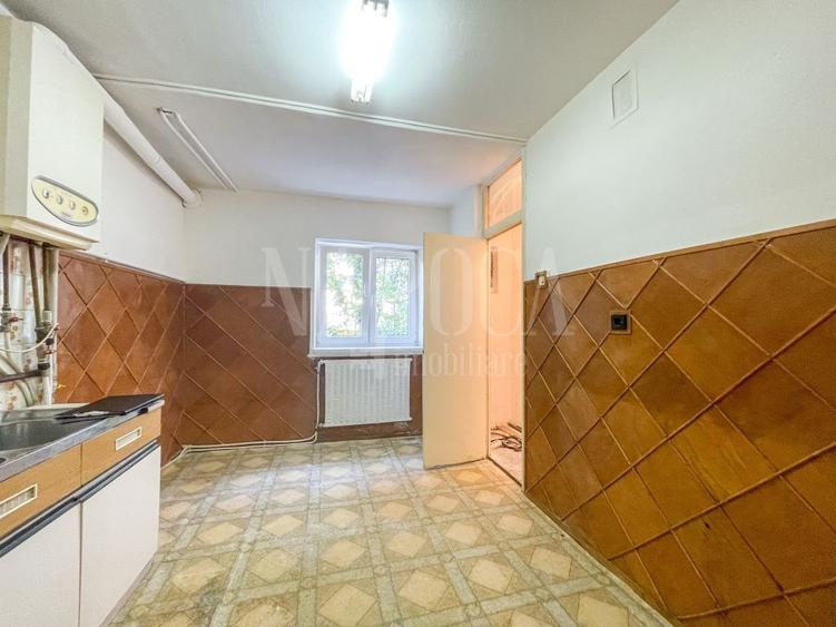 Apartament cu 3 camere decomandat în Zorilor