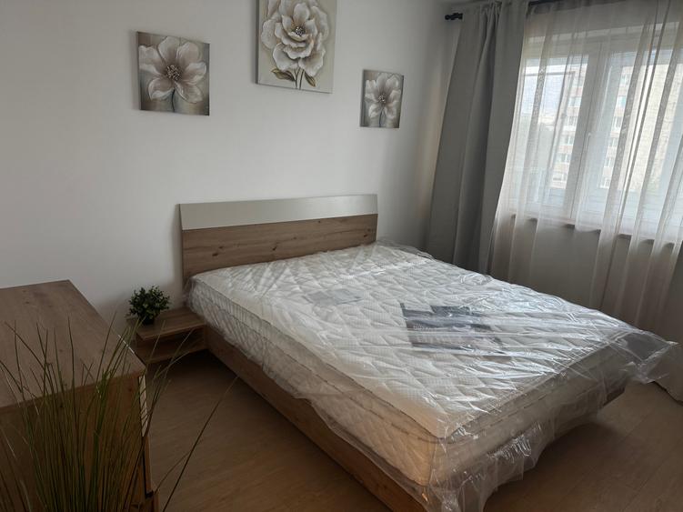 Apartament cu 2 camere semidecomandat, mobilat în Unirii