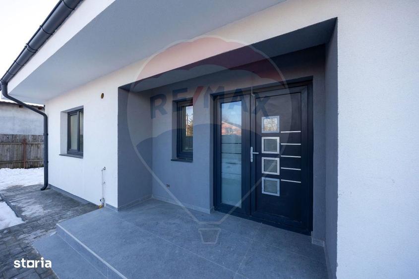 Casa 4 camere-594 mp teren, construc?ie noua-Harman - 16