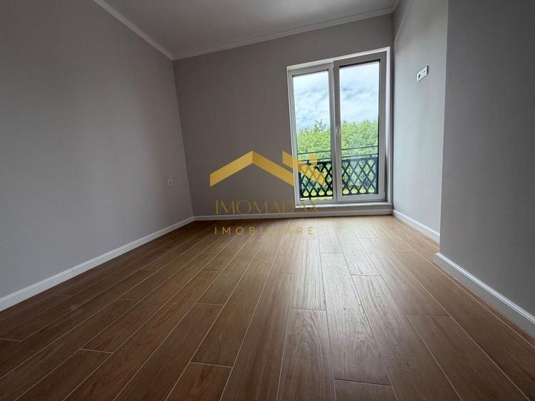 Duplex cu 4 camere cu Canalizare în Bucovăț (Remetea Mare)