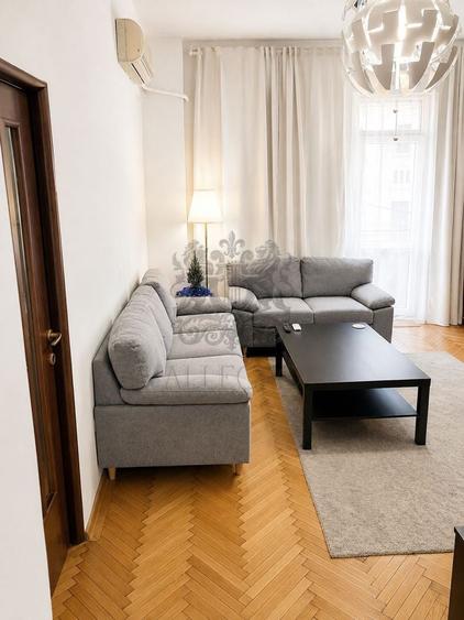 Apartament cu 3 camere decomandat, mobilat în Rosetti