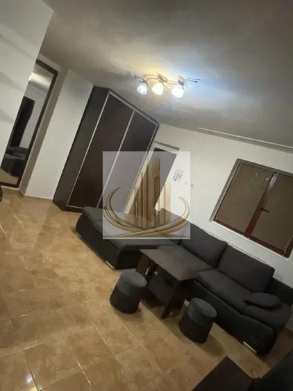 Apartament cu 3 camere semidecomandat, mobilat în Telegrafului