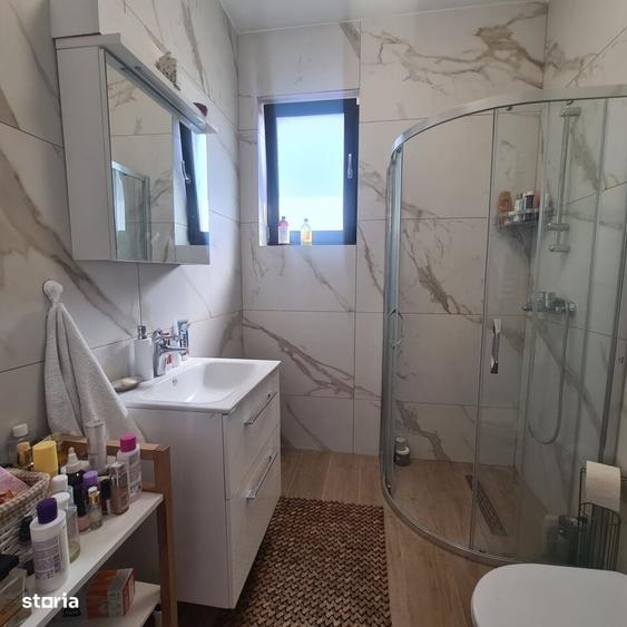Casă cu 4 camere în Dumbrăveni