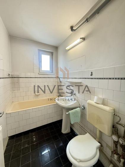 Apartament cu 3 camere semidecomandat în Grigorescu