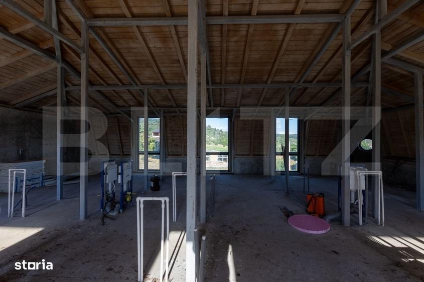 Spațiu comercial, de 1,224 mp, în Sărbătoarea