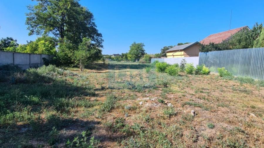 Teren intravilan de 6017 mp, în Periferie