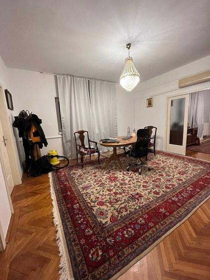 Apartament cu 3 camere decomandat în Foișorul de Foc