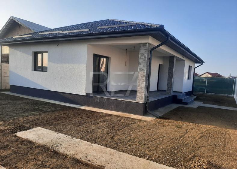 Casă individuală cu 3 camere cu Teren 350 Mp în Domnești