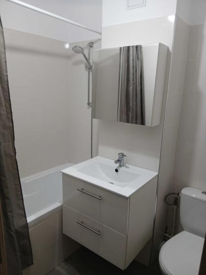 Apartament cu 2 camere semidecomandat în Hipodrom