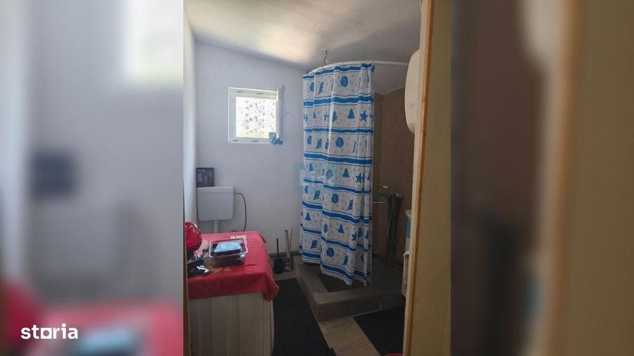 Casă cu 4 camere în Tătărăi