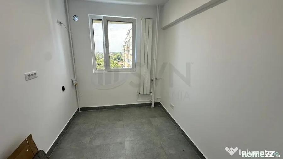 Apartament cu 3 camere semidecomandat în Bucureștii Noi