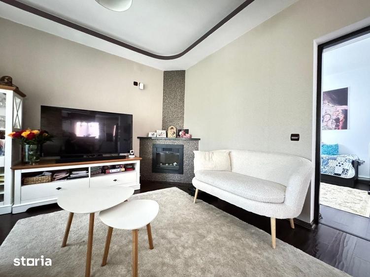 Casă cu 5 camere cu Teren 395 Mp în Central