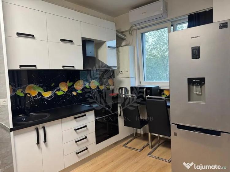 Apartament cu 2 camere decomandat în Central