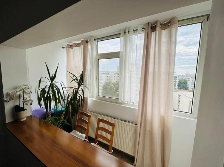 Apartament cu 3 camere decomandat, mobilat în Titulescu