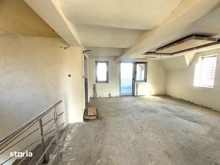 Casă cu 5 camere cu Teren 468 Mp în Central