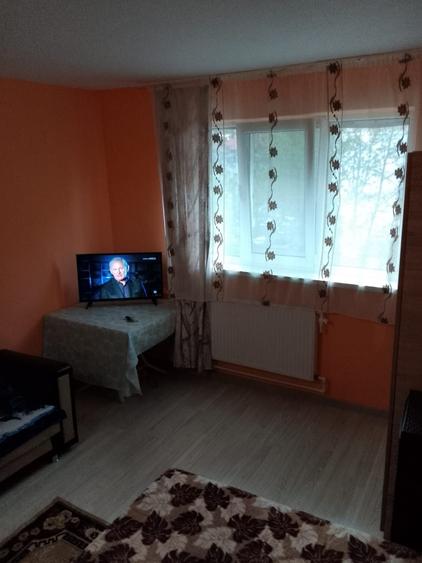 Garsonieră decomandată în Sarafinești