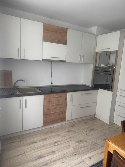 Apartament cu 3 camere decomandat în Ștrand