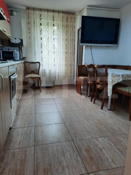 Apartament cu 3 camere decomandat în Vest
