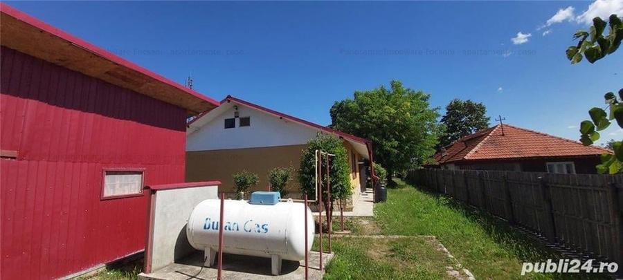 Casă cu 4 camere în Popești