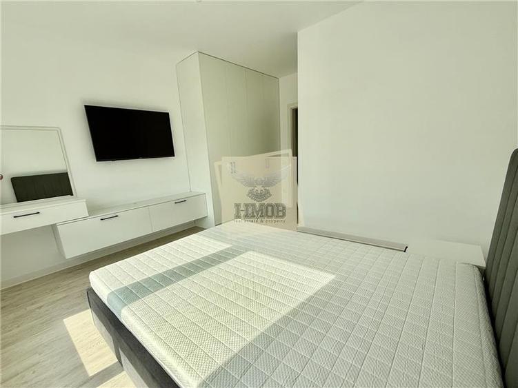 Apartament cu 3 camere decomandat, mobilat în Exterior Sud