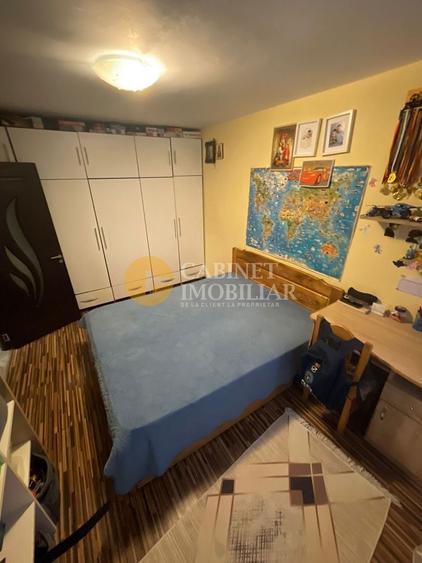 Apartament cu 2 camere semidecomandat, mobilat în Podu Roș