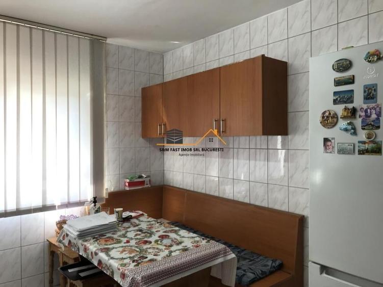 Apartament cu 3 camere, mobilat în 13 Septembrie