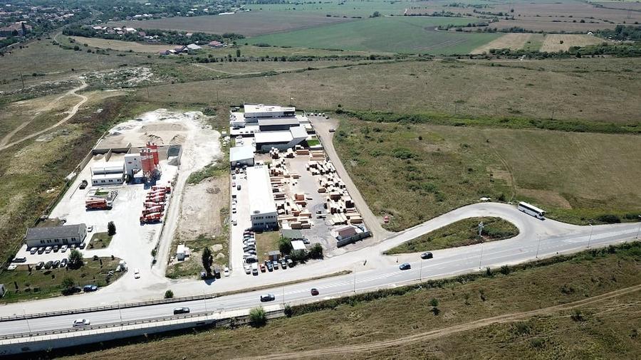 Teren de 9400 mp, în Mehala