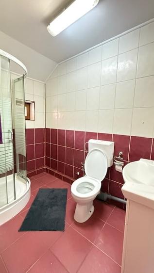 Casă individuală cu 3 camere cu Canalizare în Central