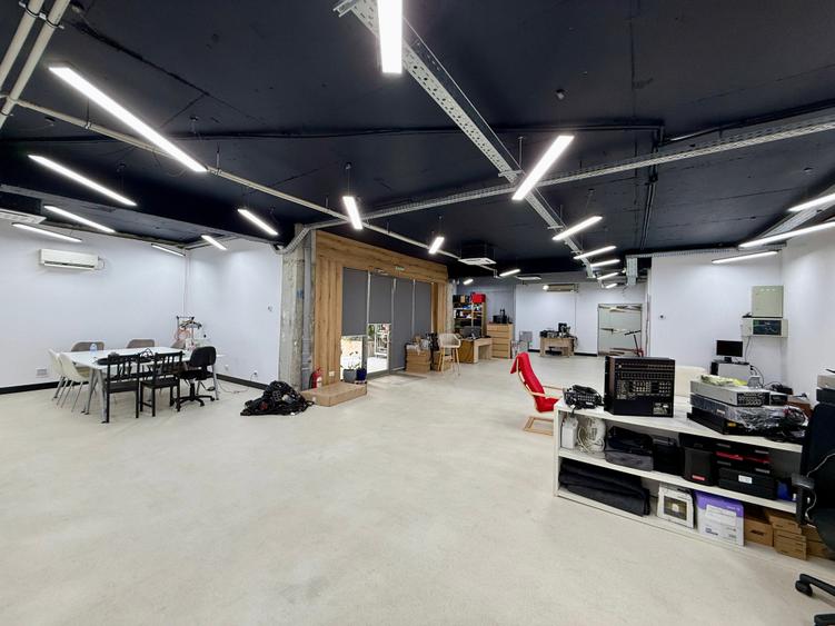 Spațiu comercial, de 182 mp, în Sisești