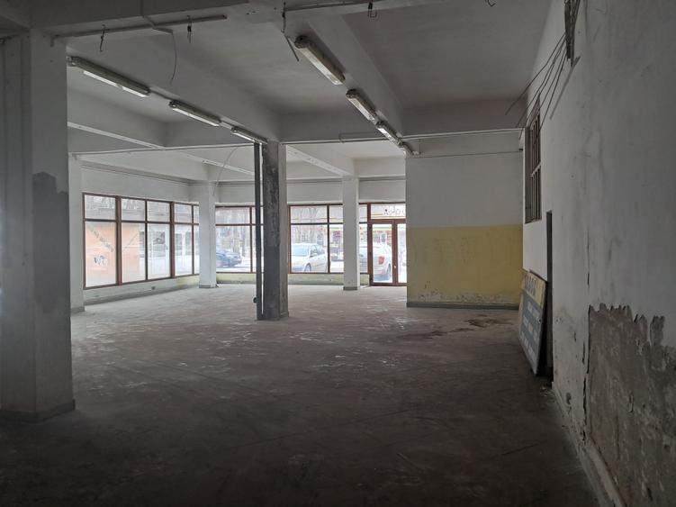 Spațiu comercial, de 202 mp, în Hipodrom