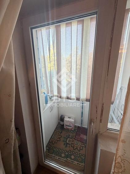 Garsonieră decomandată în Sud